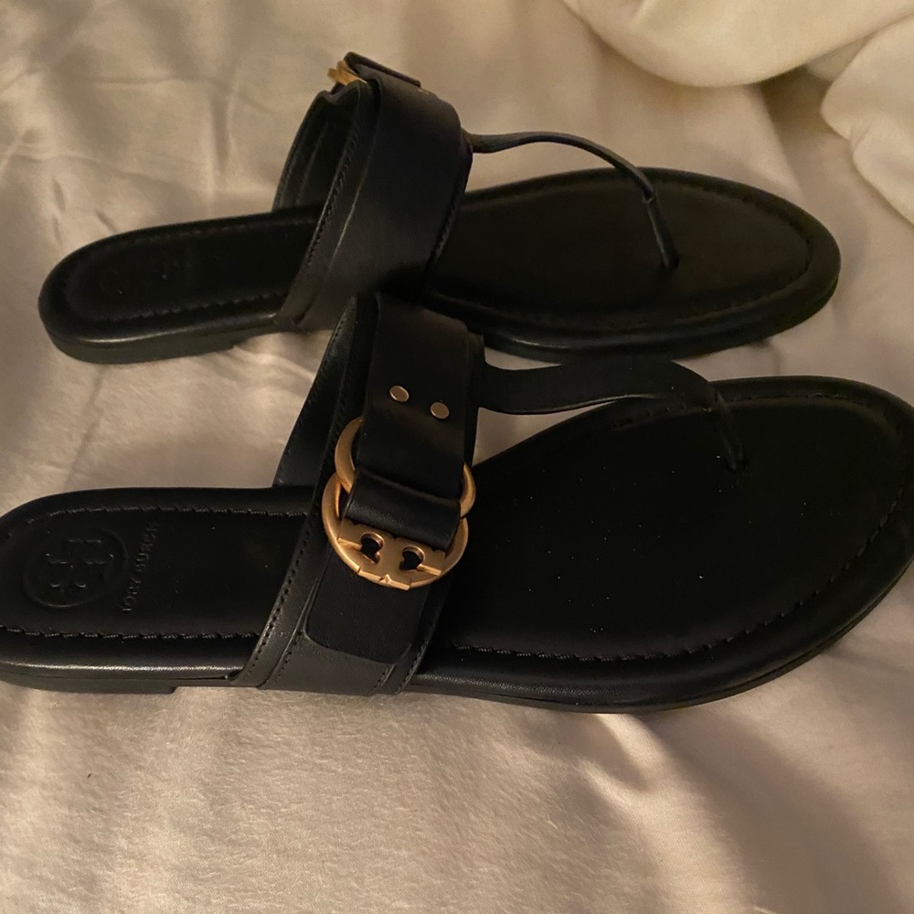 Tory Burch almost New.
